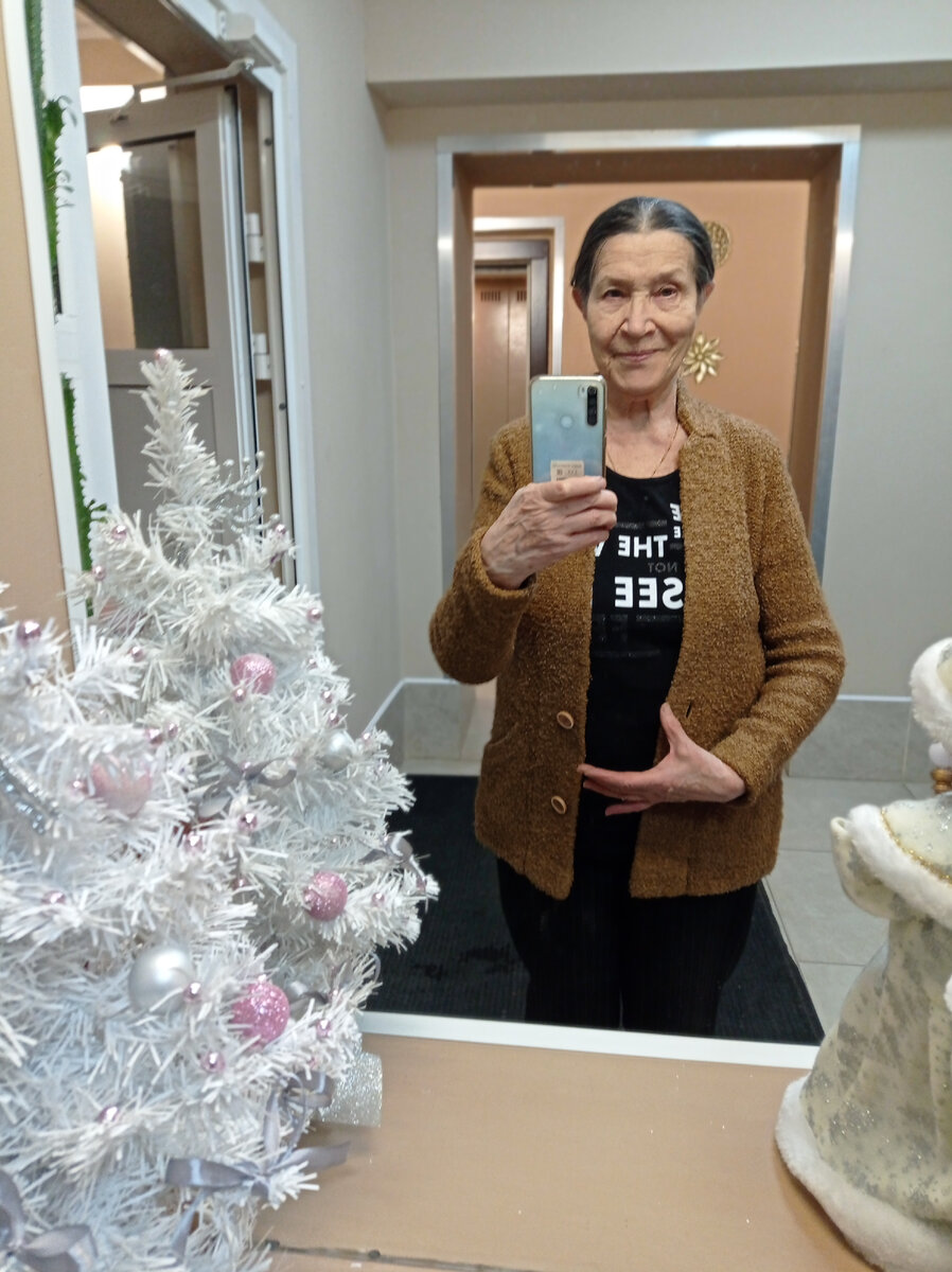 КОФТА КОГДА-ТО БЫЛА МОДНОЙ И К ТОМУ ЖЕ ТЕПЛАЯ ОНА. Листать слева направо.







