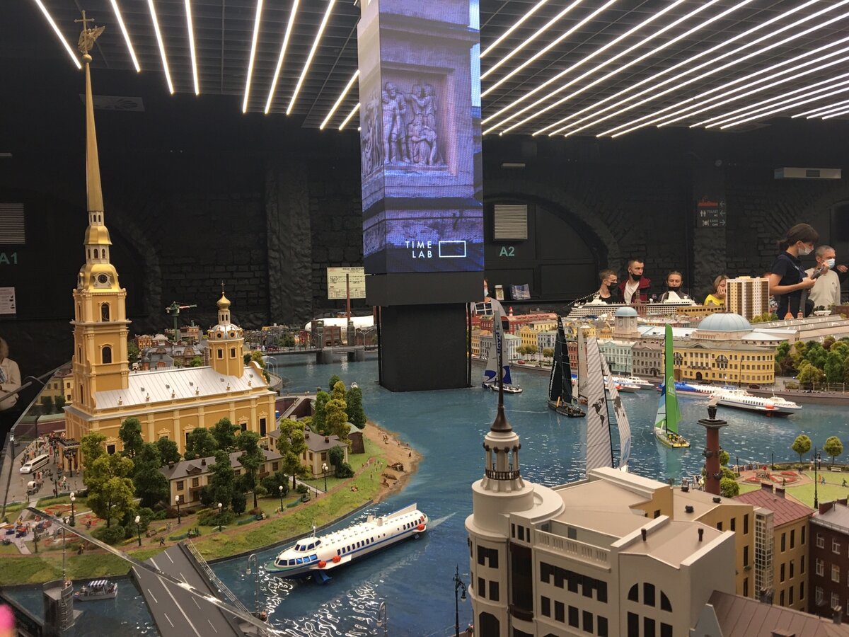 гранд макет россии в санкт-петербурге. самый большой макет города. самый большой макет города. макет аэропорта в гамбурге. самые большие макеты.