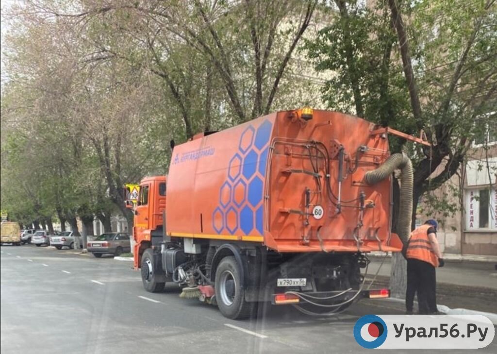    В Орске объявили двухмесячник по санитарной уборке города. Что собираются сделать за это время?