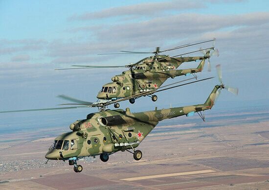 Вертолеты Ми-8АМТШ Восточного военного округа с РЭБ «Витебск»