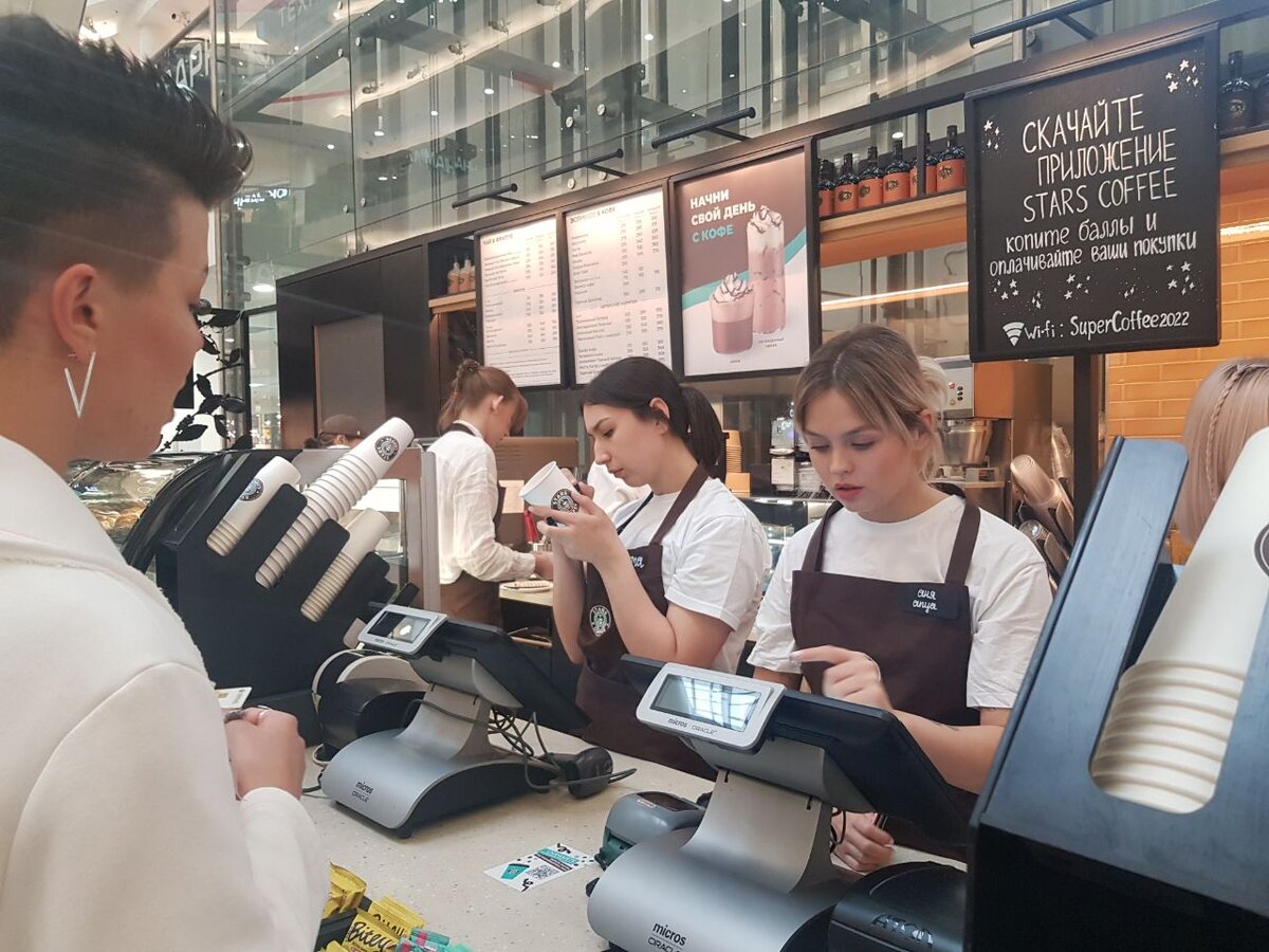 Пинский: четвёртый в Петербурге Stars Coffee откроется в «Галерее» в  ближайшее время | Форпост - Новости | Дзен