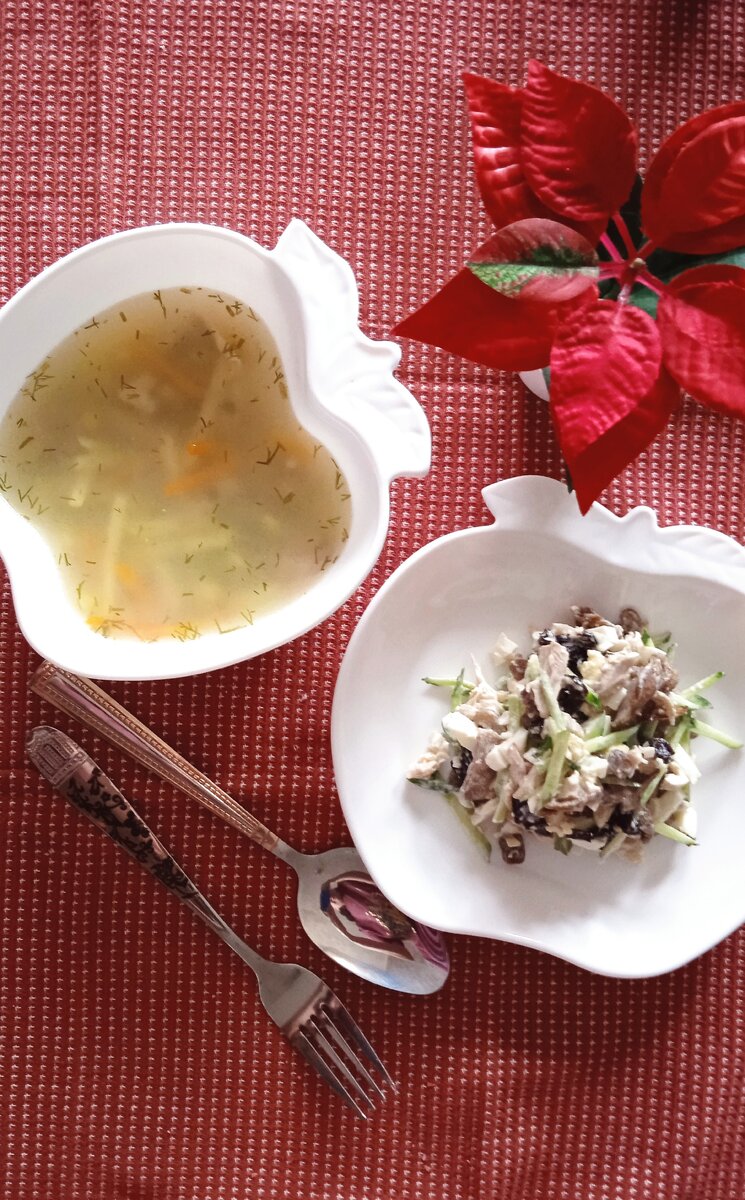 Со слоями в салате не захотела заморачиваться, да и вообще, это пережиток прошлого. 