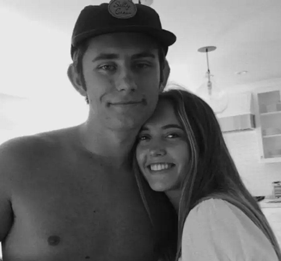 Джек Эллиотт и Делейни Бреннан на фотографии, которую девушка разместила на своей странице в день смерти парня 