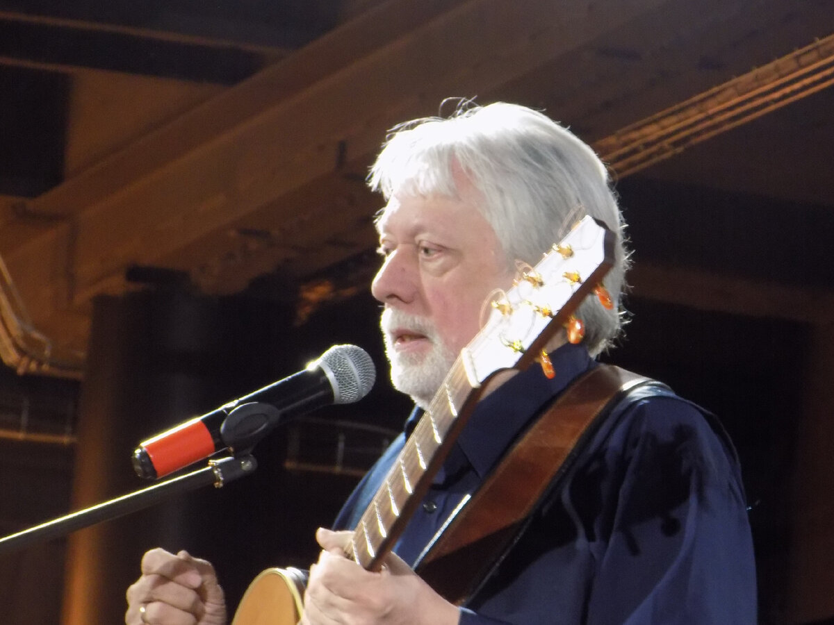 12 мая 2021 года на творческом вечере в Московском Доме книги на Новом Арбате, посвящённом 90-летию поэта Юрия Ряшенцева. Фото автора. 