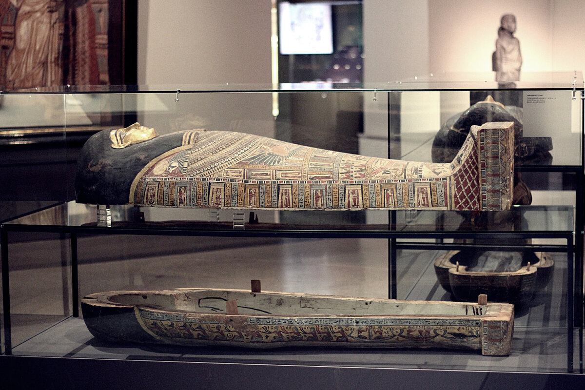 Саркофаг египтянки Ташет. Период Птолемеев, III-I вв. до н.э.
