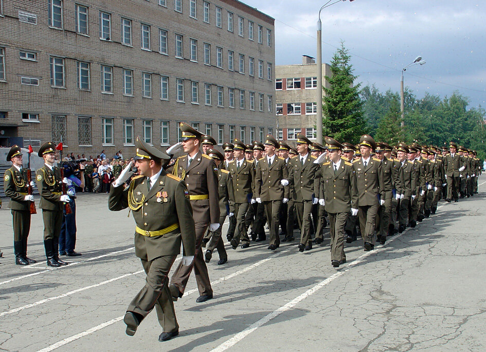 ЧЕЛЯБИНСКОЕ ВЫСШЕЕ ВОЕННОЕ АВТОМОБИЛЬНОЕ УЧИЛИЩЕ