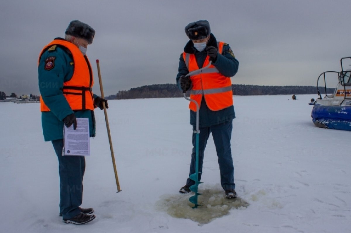    На озере Селигер с 10 декабря начнет работать ледовая переправа
