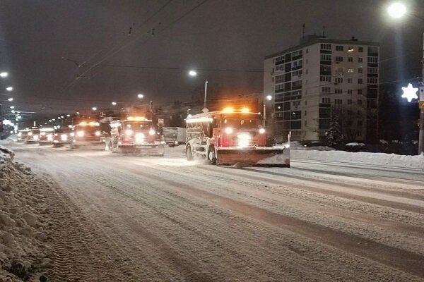    Уборка снега ведется во всех районах Нижнего Новгорода Анастасия Красушкина