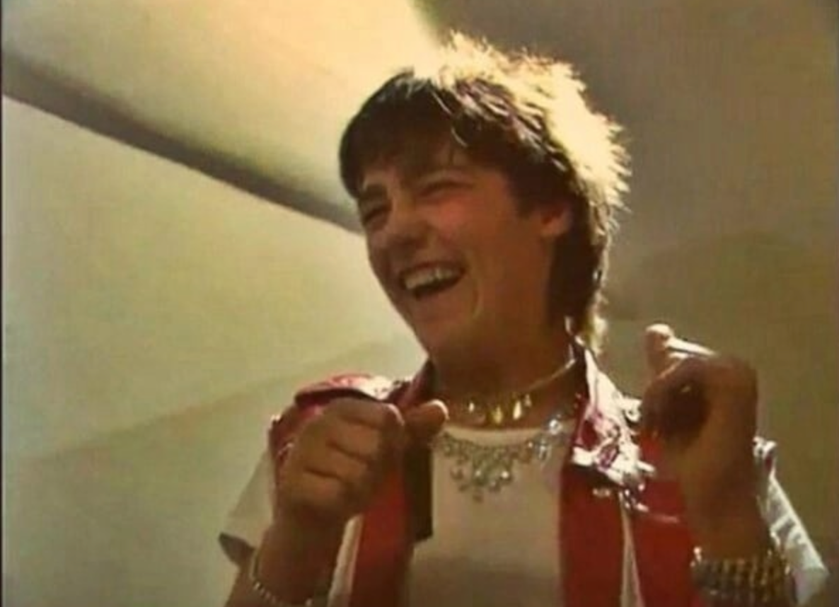 юра шатунов неизвестный кумир. юра шатунов неизвестный кумир. юра шатунов неизвестный кумир. мать юры шатунова. татуировки юрия шатунова.