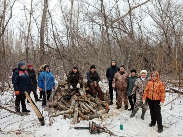   Добровольцы из Беляевского района заготовили дрова для мобилизованных земляков Марина Шарт