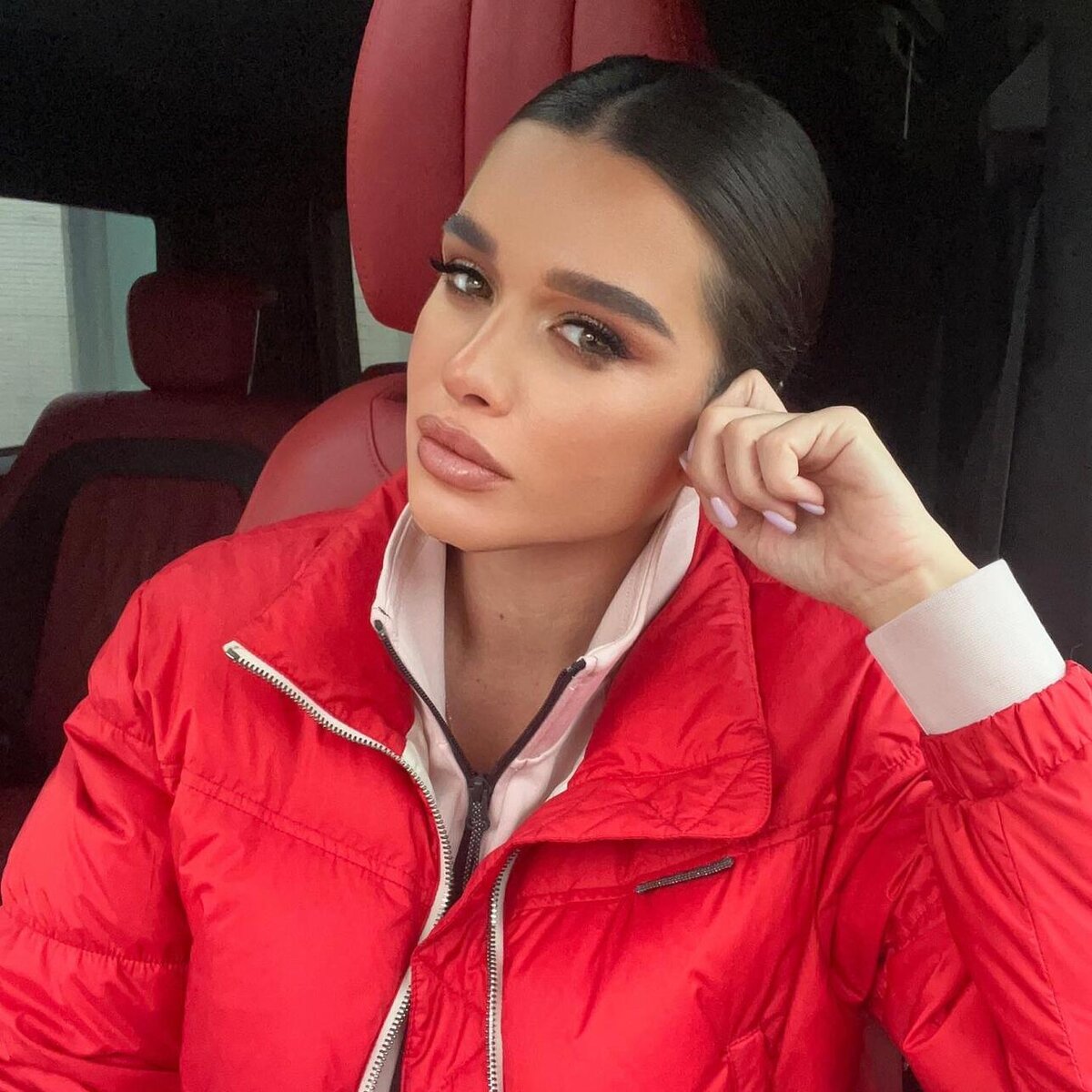    Ксения Бородина Социальные сети