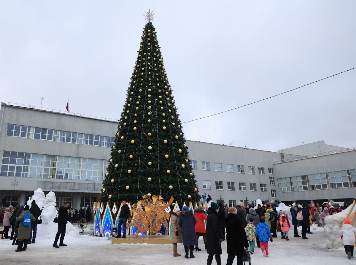 В Дзержинске открылась главная новогодняя площадка | Нижегородская правда |  Дзен