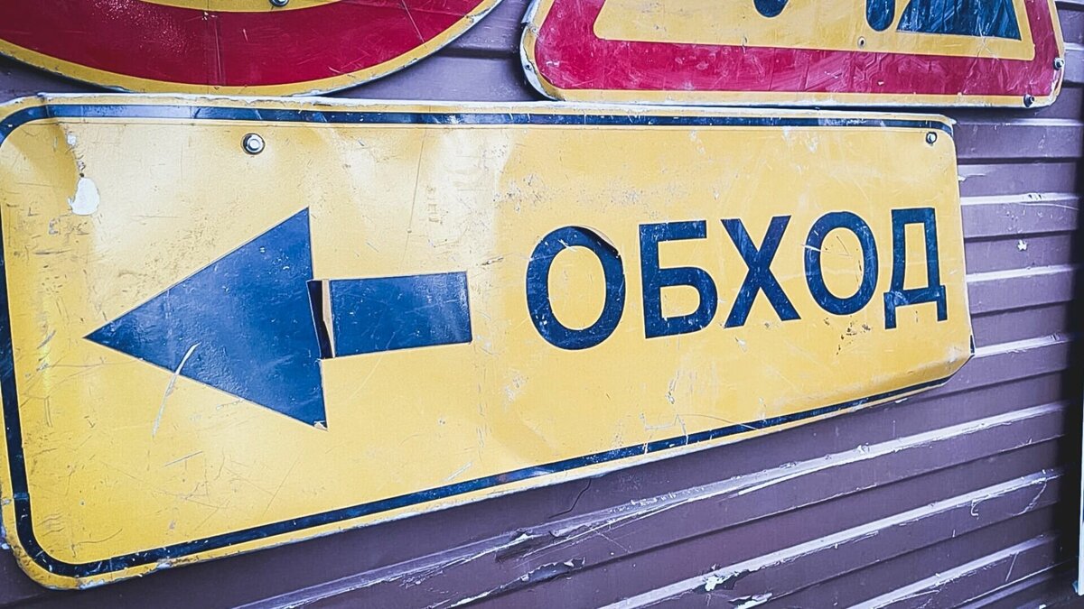     В администрации Владивостока сообщили, что аварийный мост на улице Волжская начнут ремонтировать уже в январе 2023 года. В связи с этим перекроют дороги на несколько месяцев.