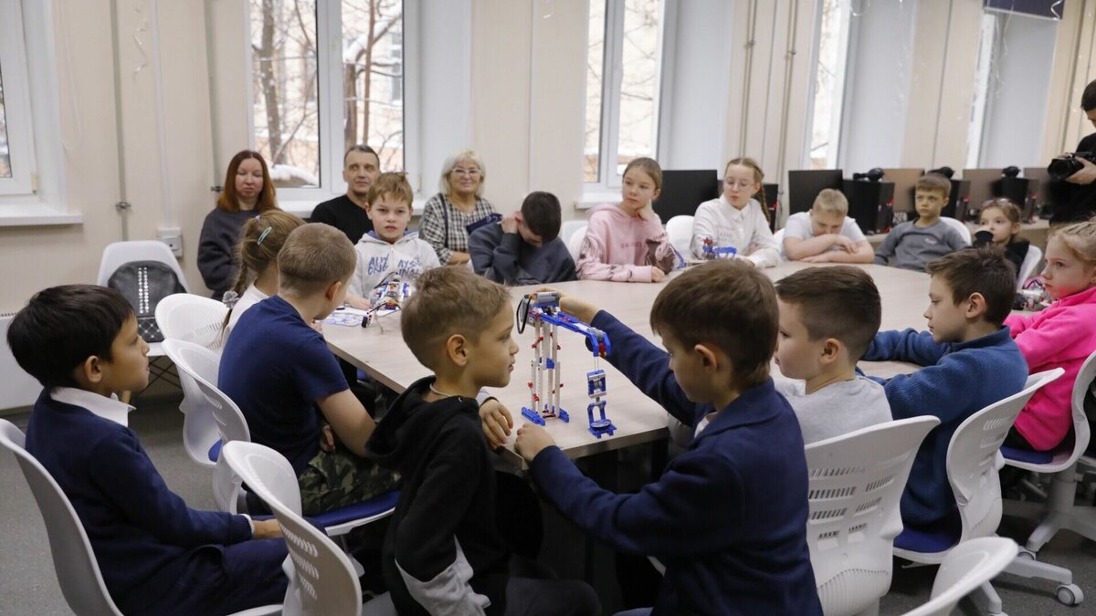     Первое отделение детской компьютерной школы «Инфосфера» открылось в Нижнем Новгороде. Об этом рассказали в пресс-службе облправительства.