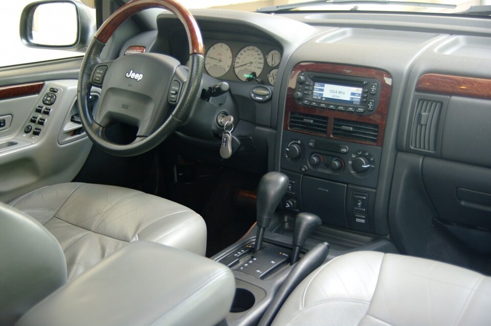 Брутальный внедорожник с надежным ДВС и АКПП, недорогой в обслуживании ...