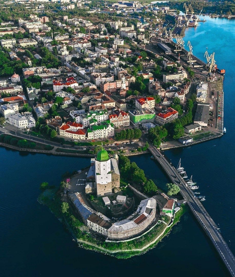 выборг в санкт петербурге