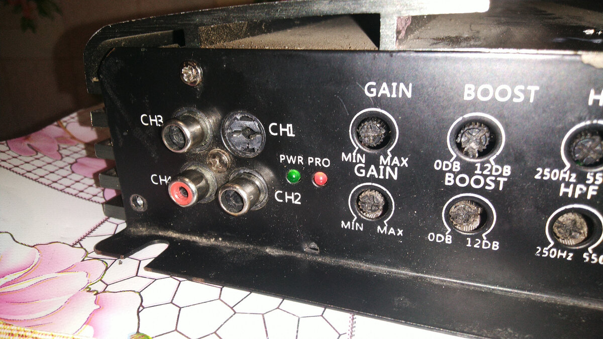 Только вход 4го канала в порядке.