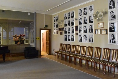    Театр Балтийского флота в Кронштадтском районе Петербурга ©Страница "Драматический театр Балтийского флота" во Вконтакте, Серафима Белевич