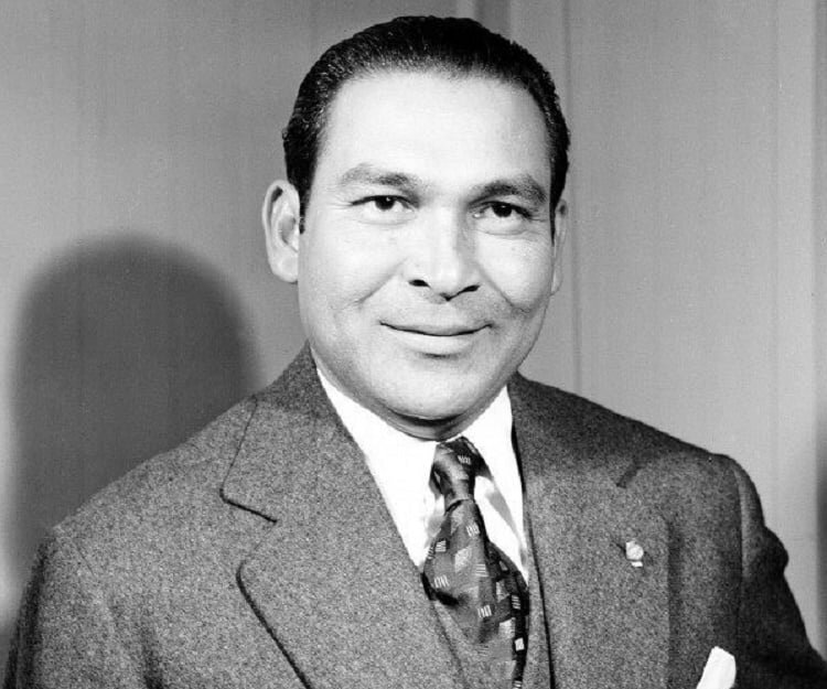 Фульхенсио Батиста. https://www.thefamouspeople.com/profiles/images/fulgencio-batista-3.jpg
