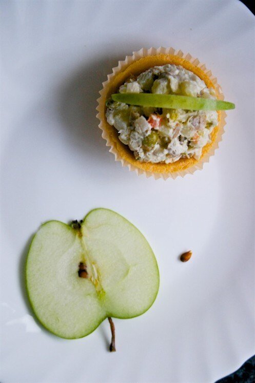    Салат «Столичный» с апельсинами и яблоками