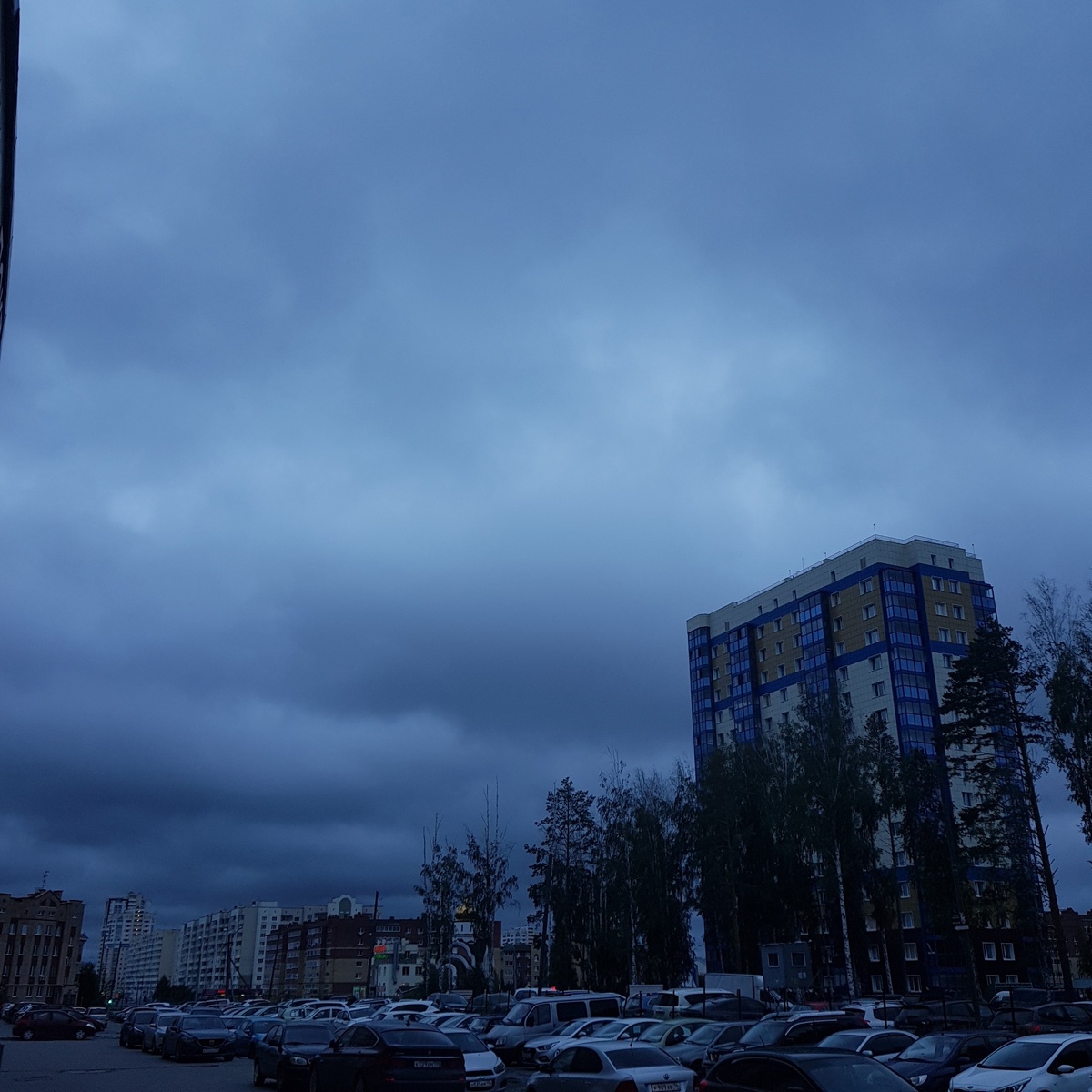 Красивый пейзаж района вокруг больницы.