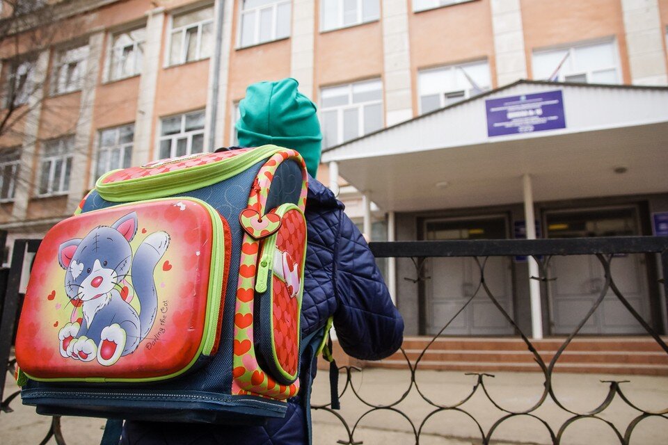     В новой школе смогут учиться 825 детей. Светлана МАКОВЕЕВА