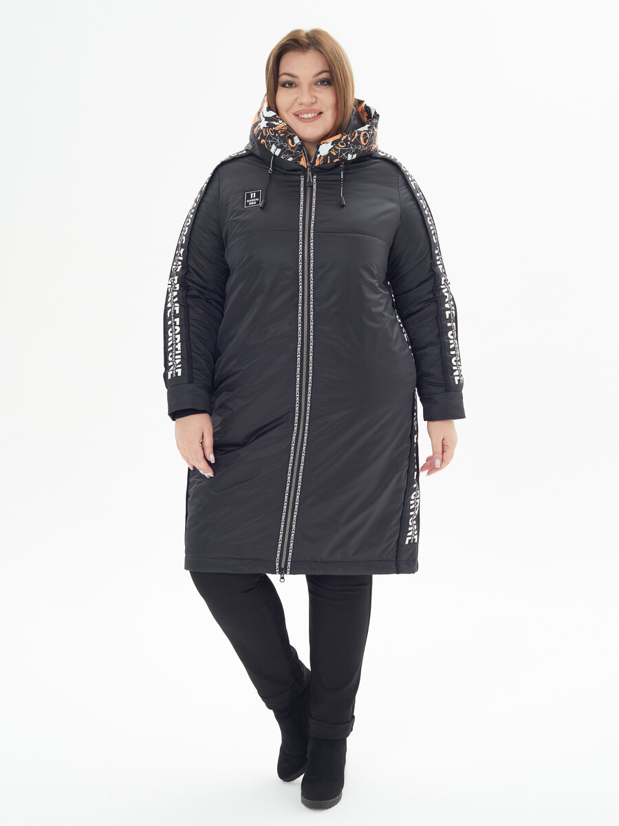 Шарф-хомут давно уже вышел из моды, и теперь образ с ним кажется устаревшим