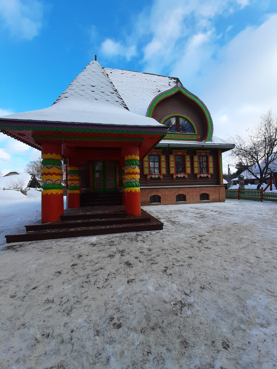 Дом берендея переславль залесский фото Купить экскурсию "Проводы Русской зимы в расписном Тереме Царя Берендея" (Пересл