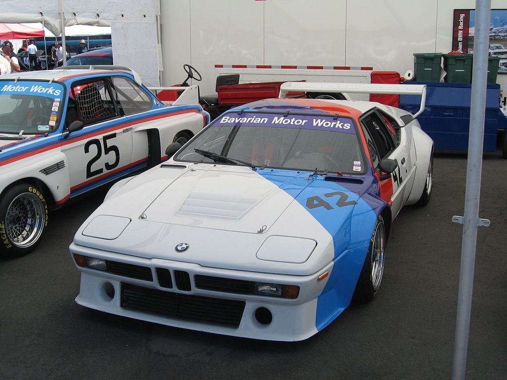 BMW m1 гоночная