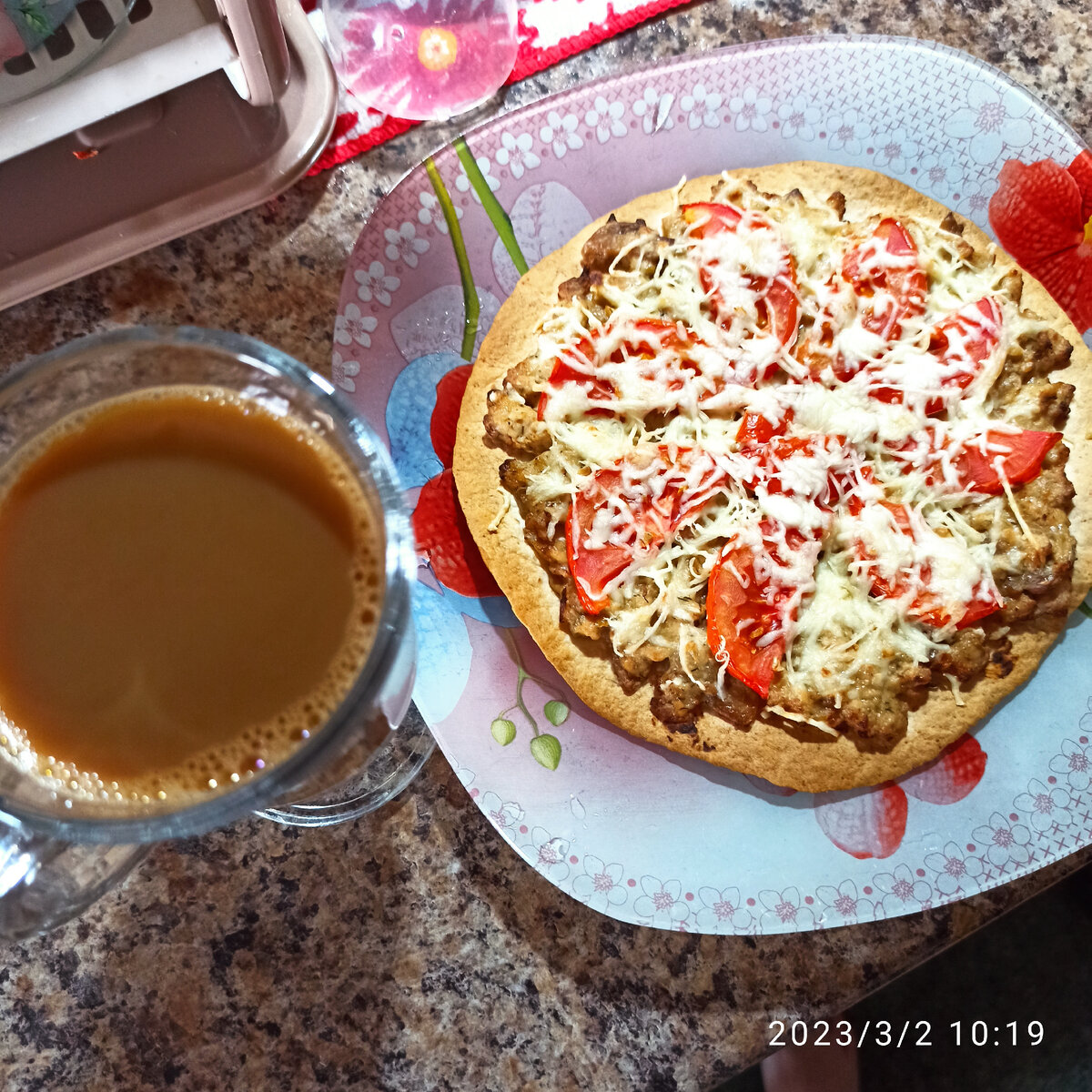 На запах проснулась дочь, и пришлось делиться 😆