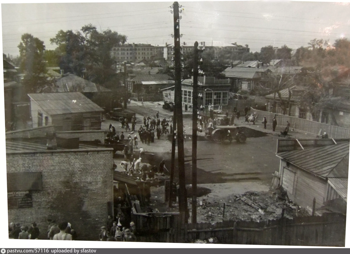 Привокзальная площадь в Люберцах.