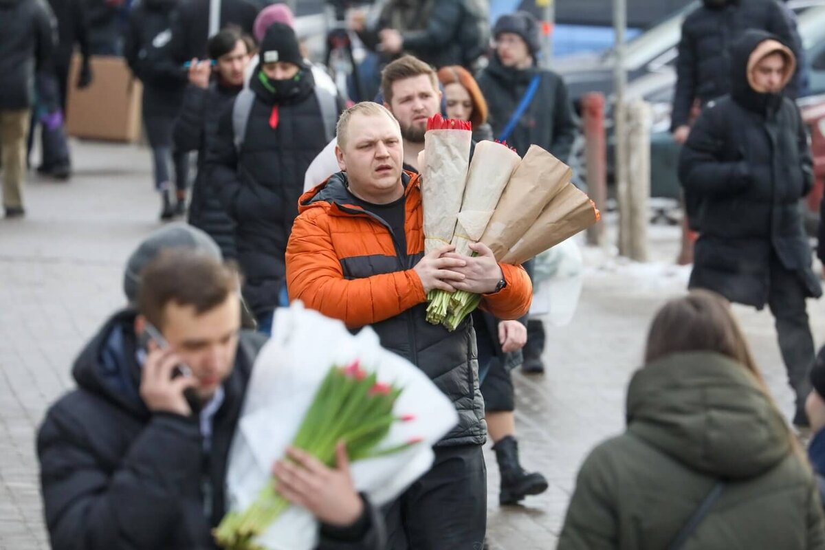 8 марта в москве