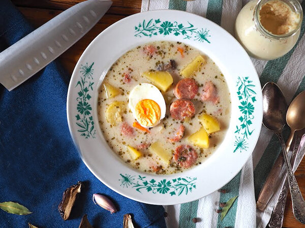 Белый суп с колбасой и грибами — мой любимый вариант этого традиционного польского супа.-7
