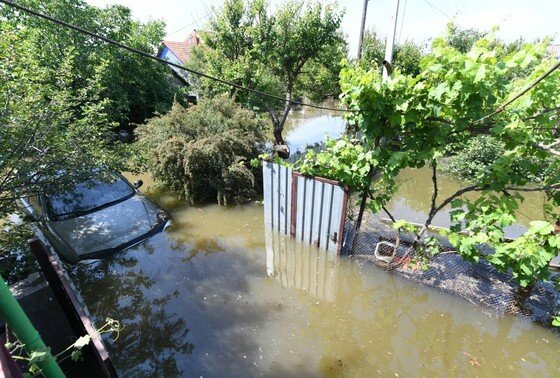    Подтопленный участок в Новой Каховке