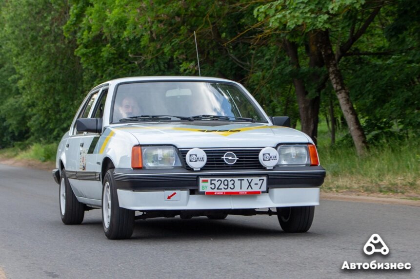 Opel Ascona 1 8