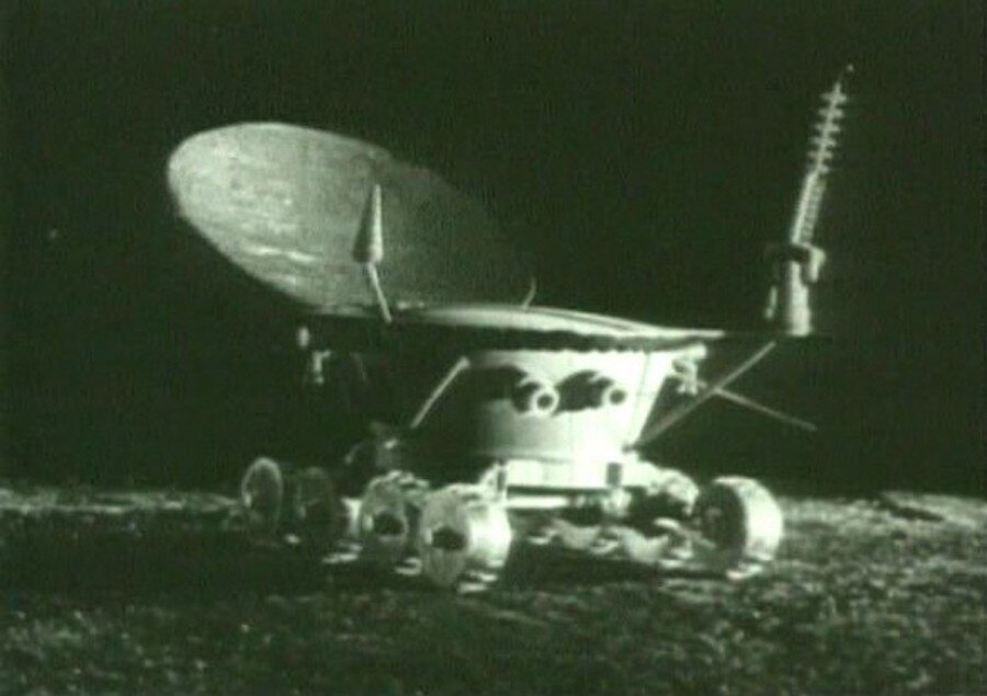 ГАЗ-24 и Луноход-1 | Леонид Парфёнов | Дзен