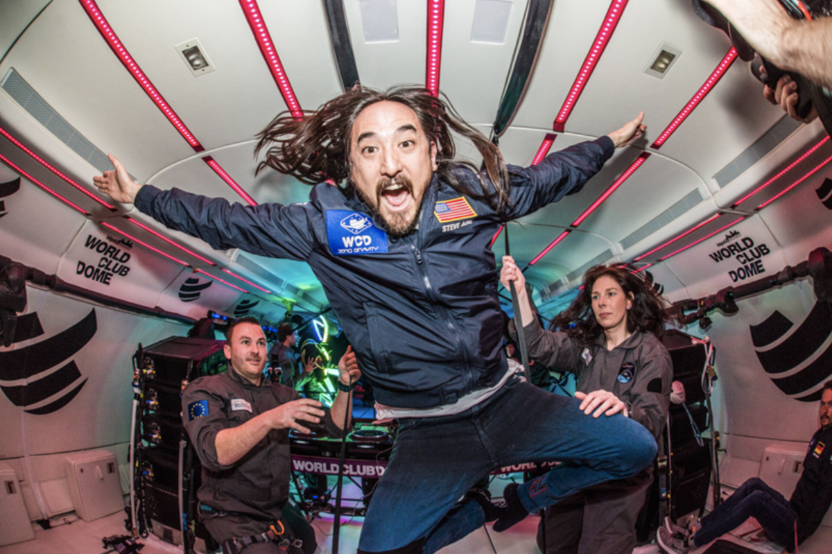 Steve Aoki. Steve Aoki фото. Zero Gravity клуб. Диджей .NFT.