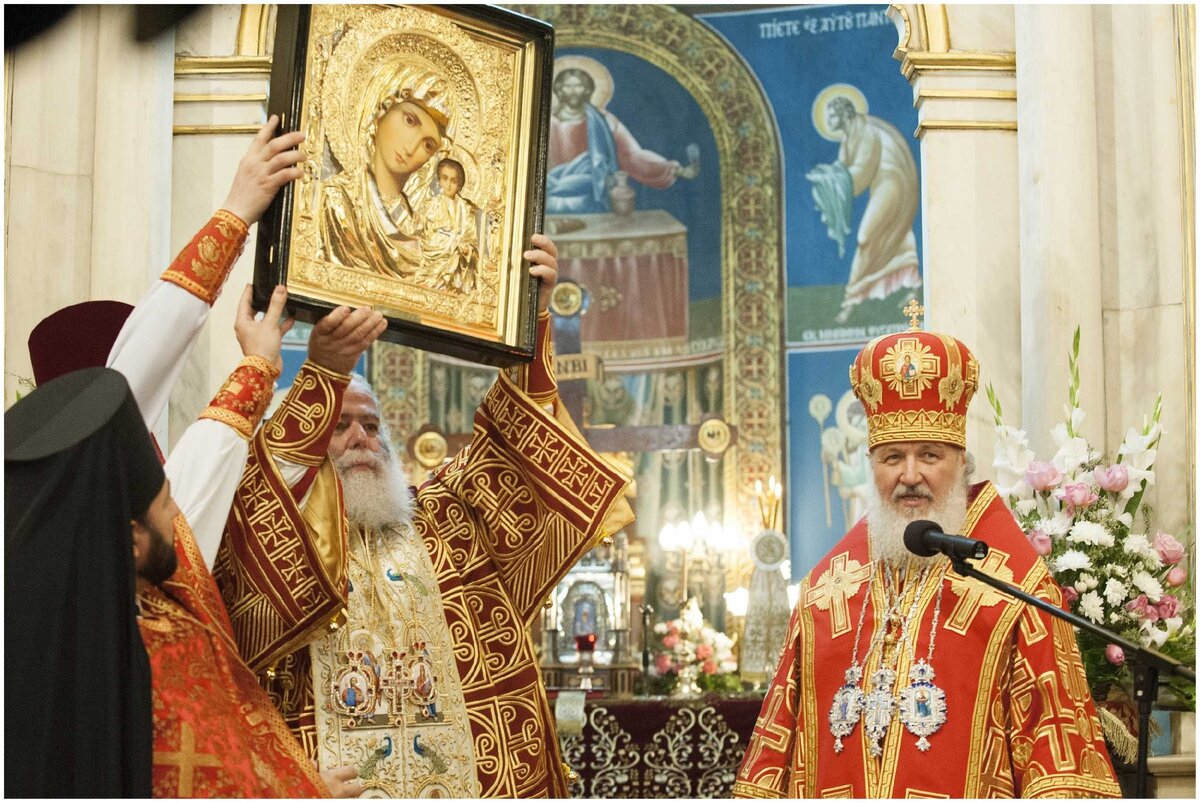 Если ты не хочешь незаметно для себя оступиться - пребывай в молитве Господу! Источник:  https://foto.patriarchia.ru/patriarch/svyateyshiy-patriarkh-moskovskiy-i-vseya-rusi-kirill/edinstvo-very/
