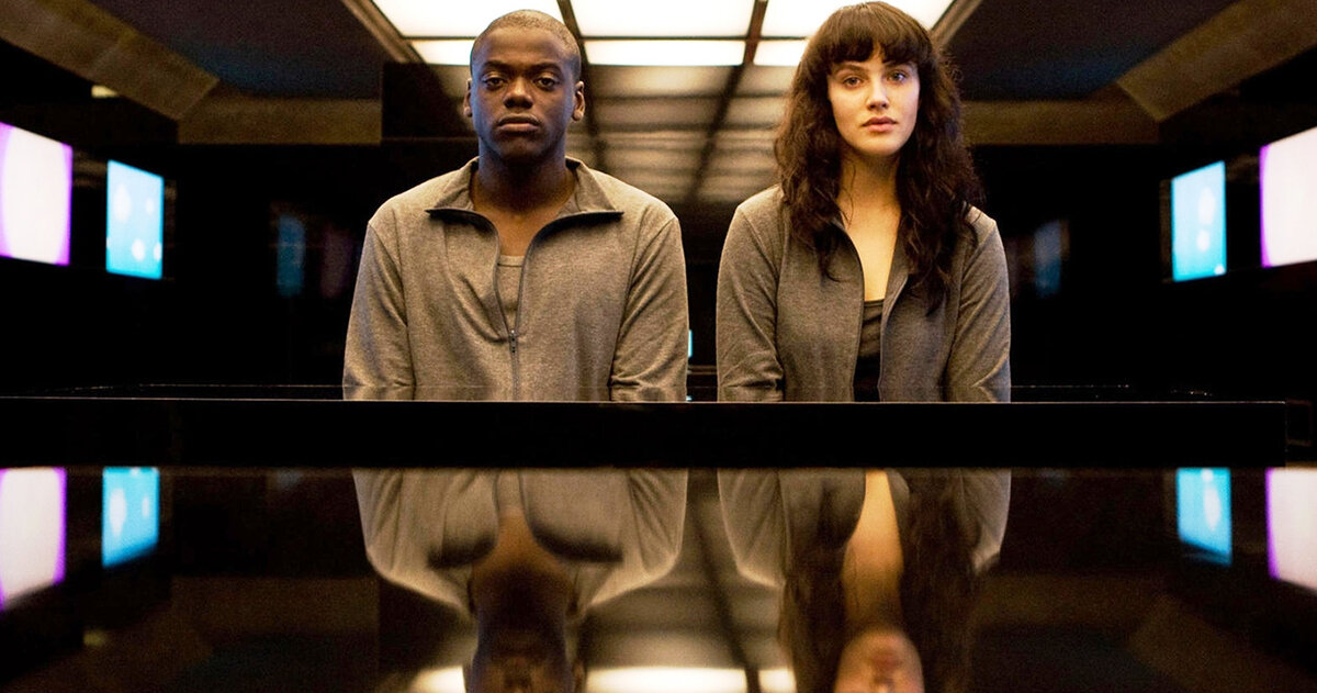 кадр из сериала "Черное зеркало"