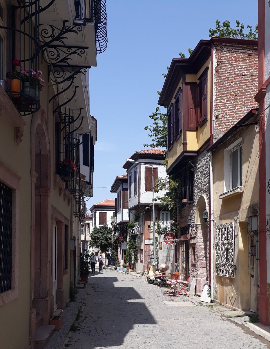 улица в г. Айвалык, Турция