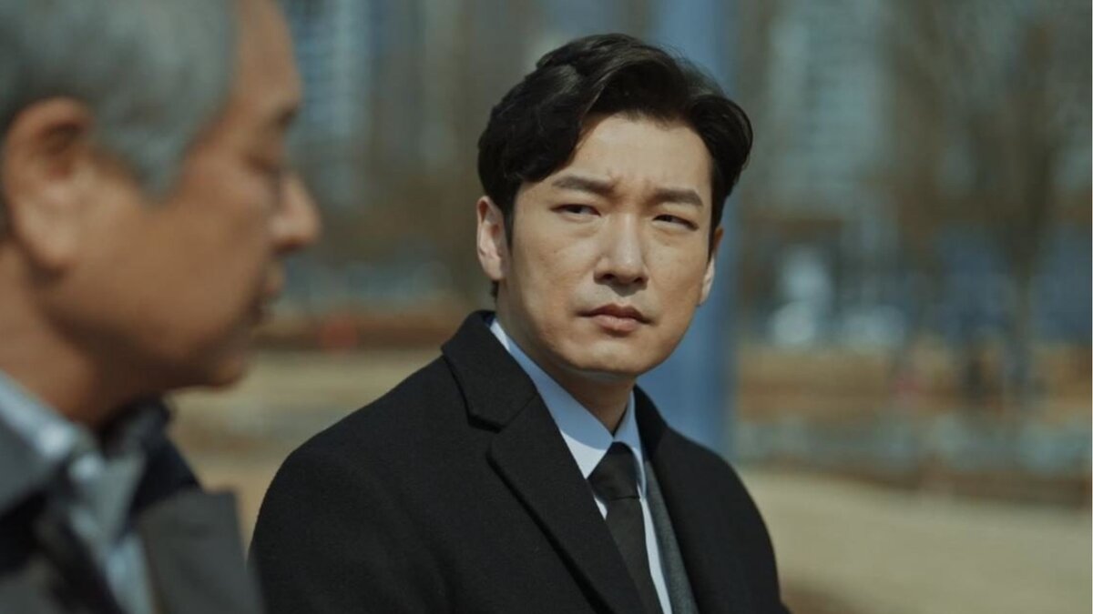 Кадр из сериала «Незнакомец»