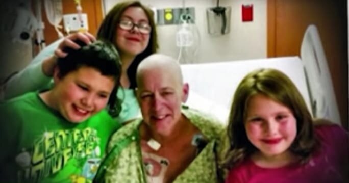 Одри с детьми