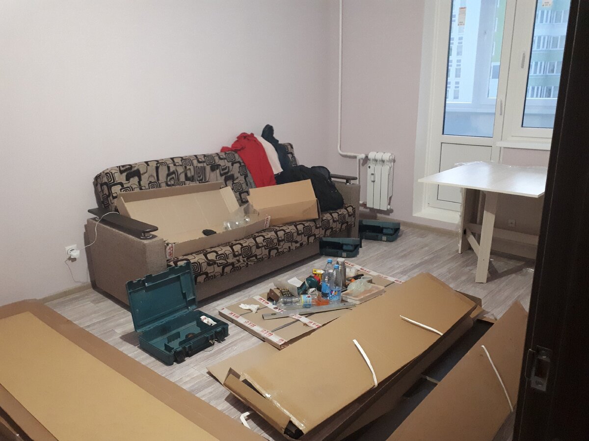 Небольшой бардачок