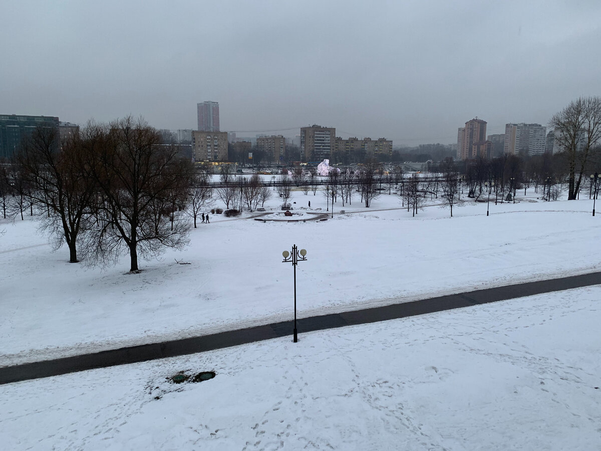 Общий вид парка с галереи Ростокинского акведука. Все фото в статье – сделаны лично автором