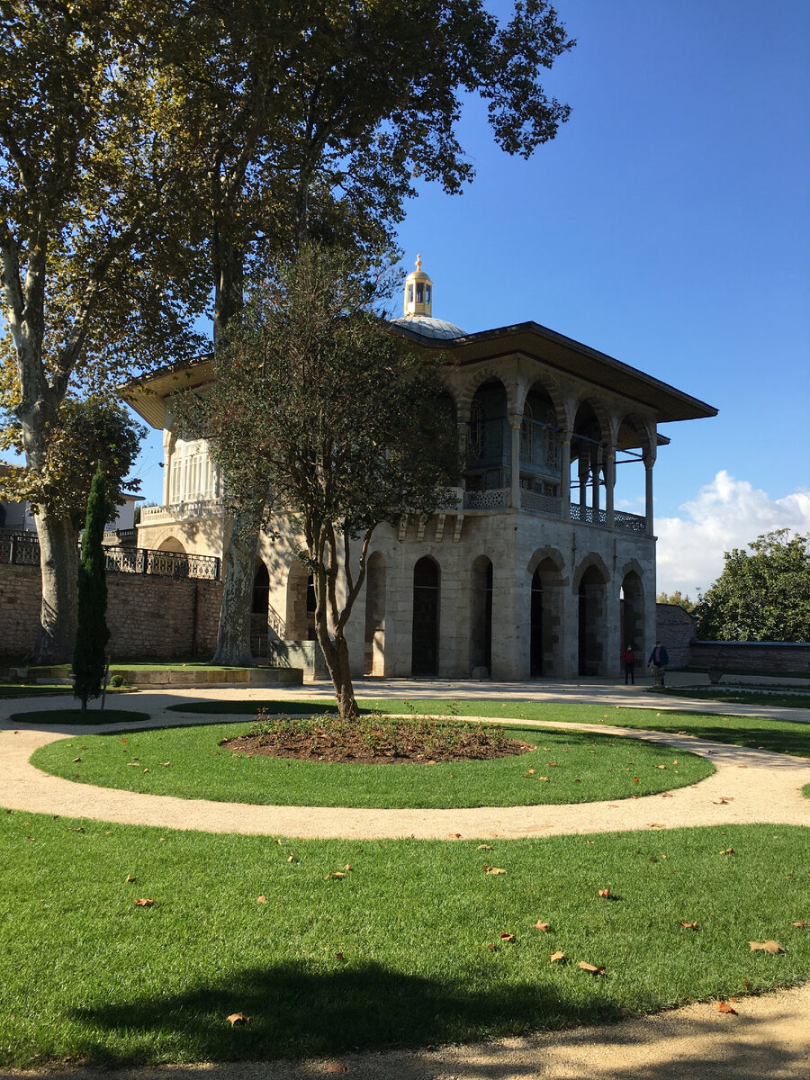 Дворец Султанов