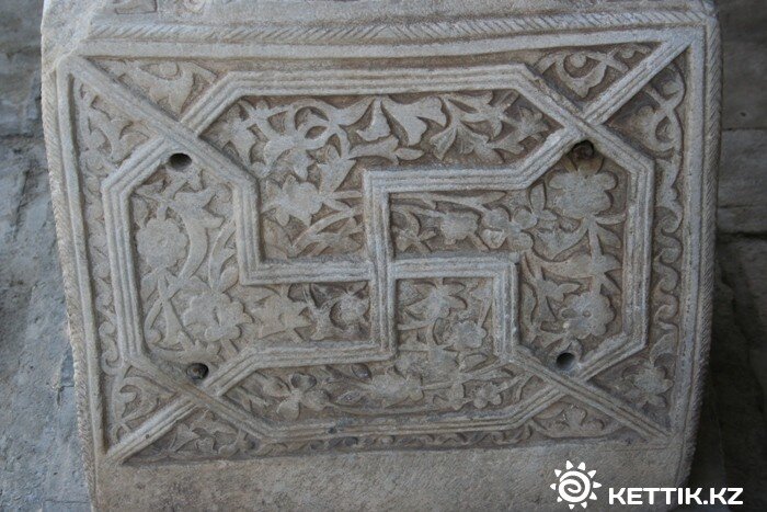 Восточный орнамент