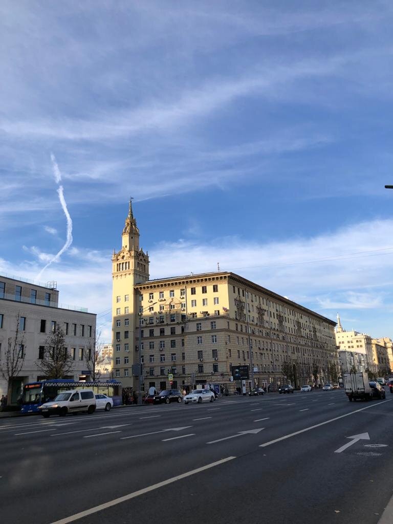 Новинский бульвар.