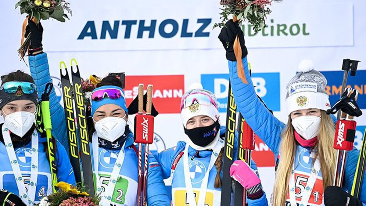 Наши биатлонные красавицы! Но это лишь меньшая часть того, чем покорил меня биатлон.