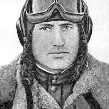 Пстыго Иван.   1943 г.  летчик-штурмовик.     фото: картинки  яндекса. 