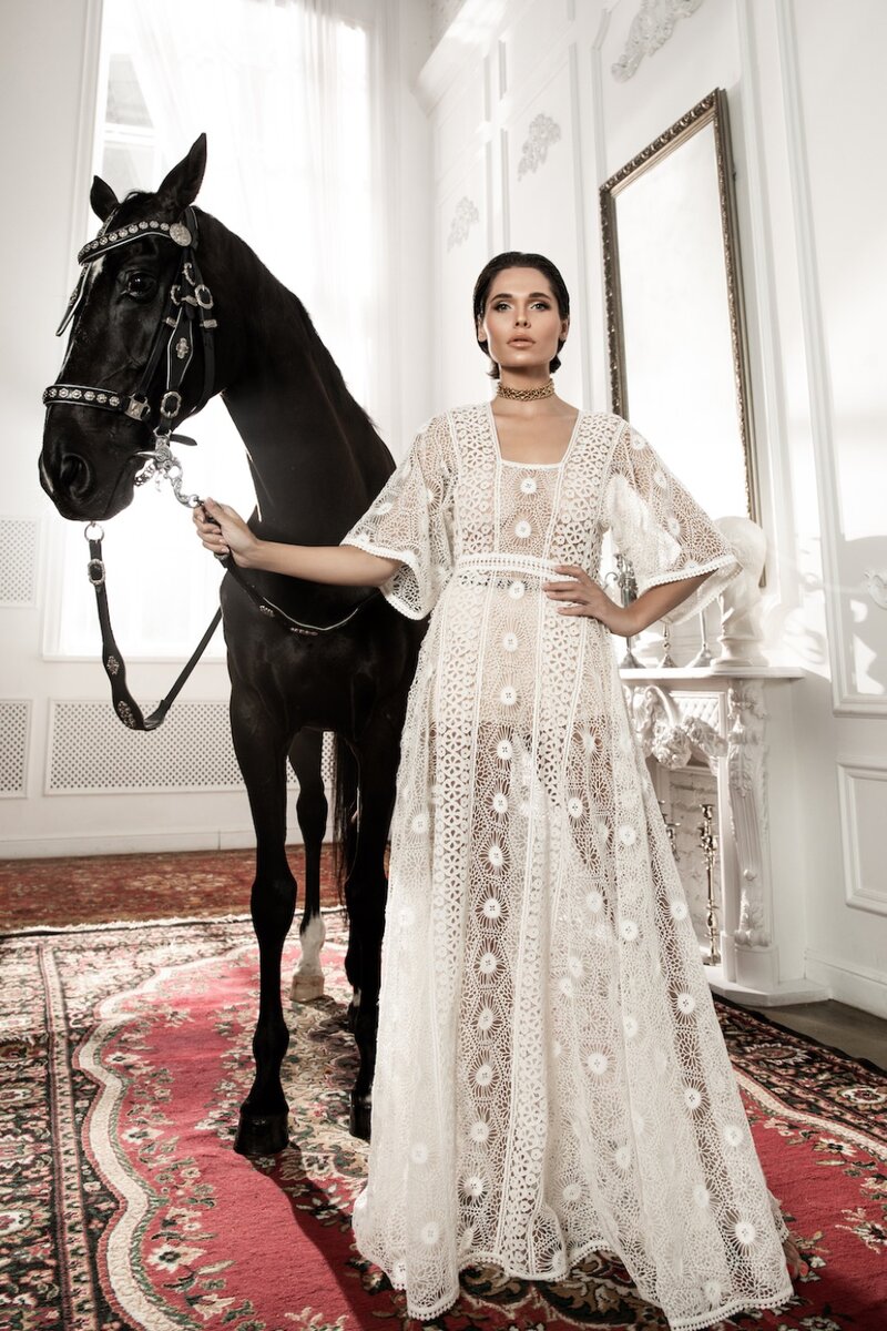     На Полине: платье, шорты, все — Dior